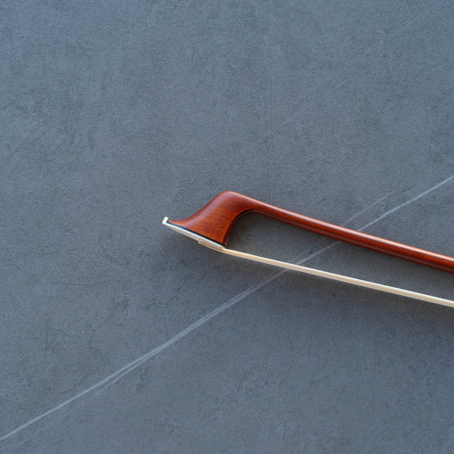 Arco Violonchelo Sartory, pernambuco y plata