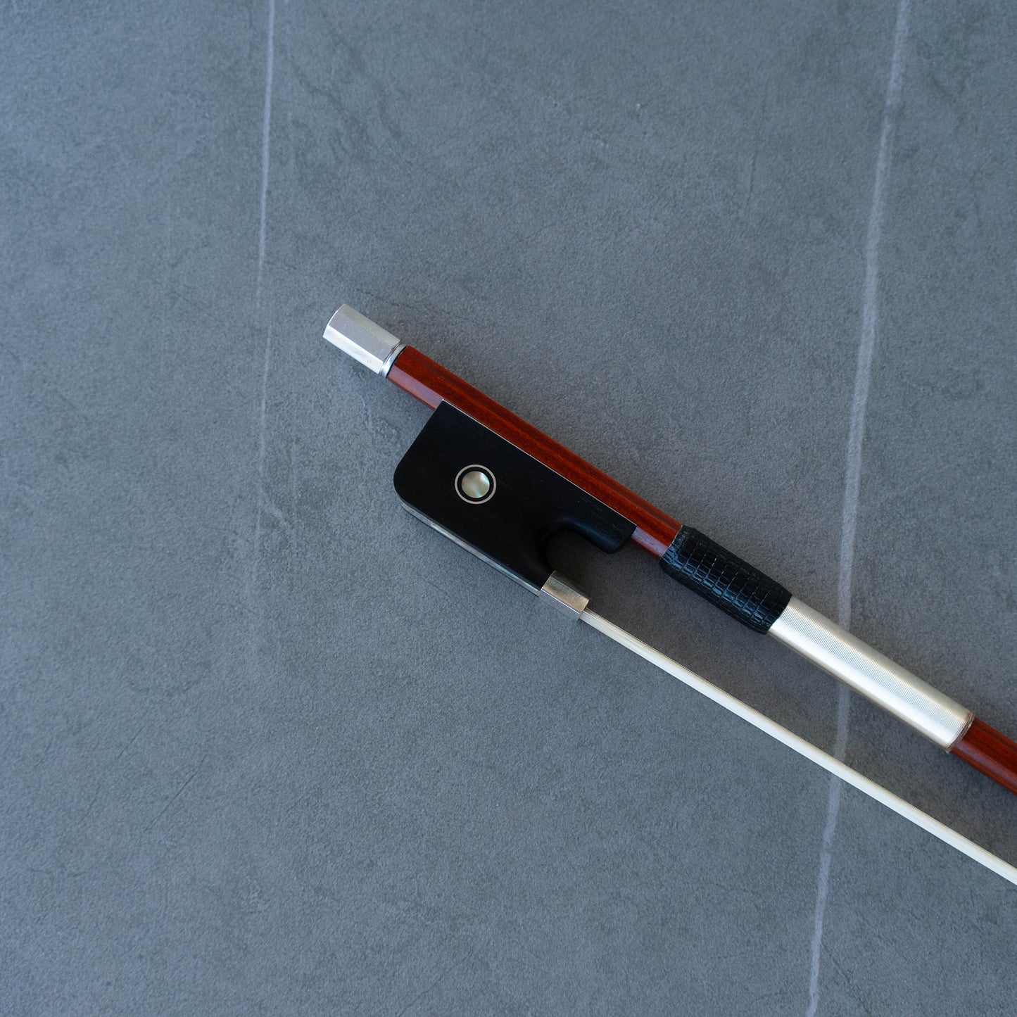 Arco Violonchelo Sartory, pernambuco y plata